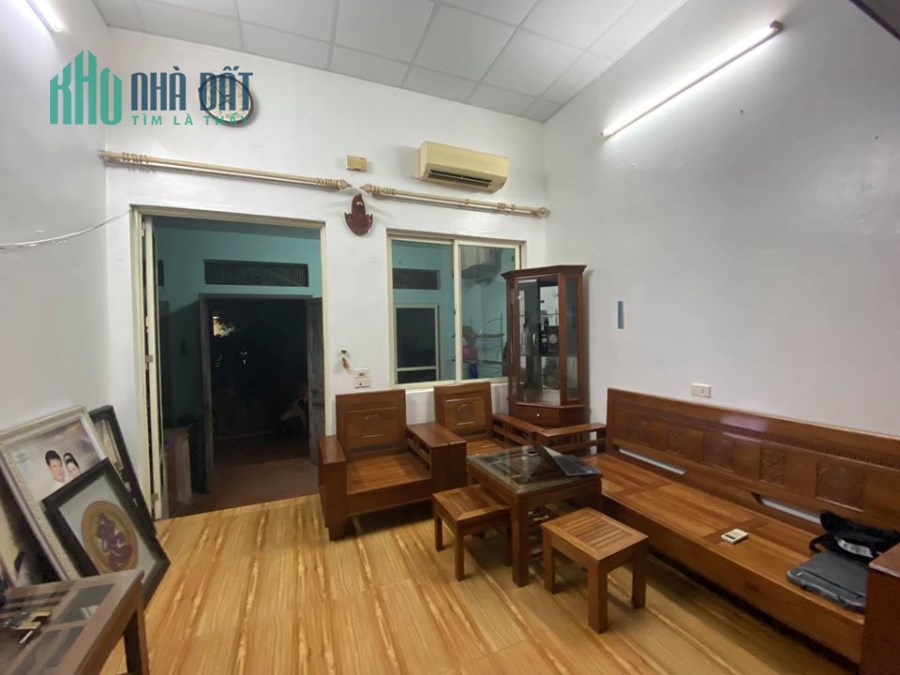 Cần bán căn nhà cấp 4 gác lửng thuộc tổ 13 Hoàng Văn Thụ