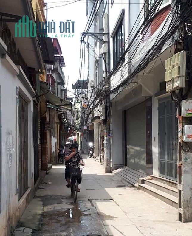 Bán nhà Tân Mai, sổ riêng, 5 tầng, 31m, ở luôn, ngõ rộng, 1.9 tỷ.