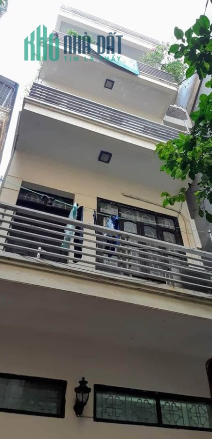 Bán nhà phố Hoàng Ngân, DT: 45m2 x 5 tầng x MT 4m Giá: 4.5tỷ