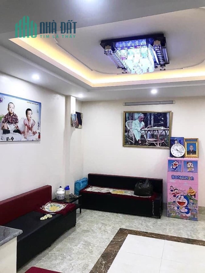 Bán căn nhà thiết kế cực đẹp nhìn ra mặt hồ Xương Rồng