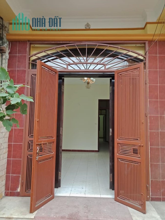 Bán nhà Phố Vọng,lô góc 2 mặt oto, gara oto,56m2x7m,8,9 tỷ.