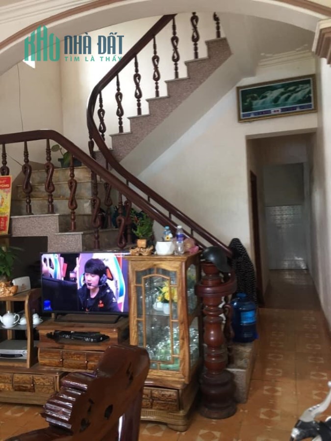 Bán nhanh nhà sau trường nguyễn huệ