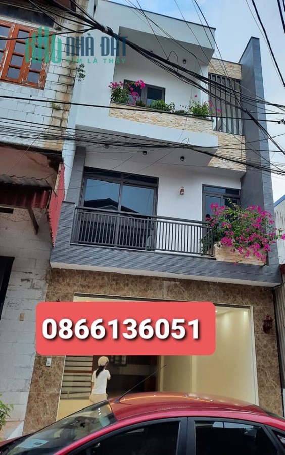 Em bán nhà Hồ Hoàng Ngân