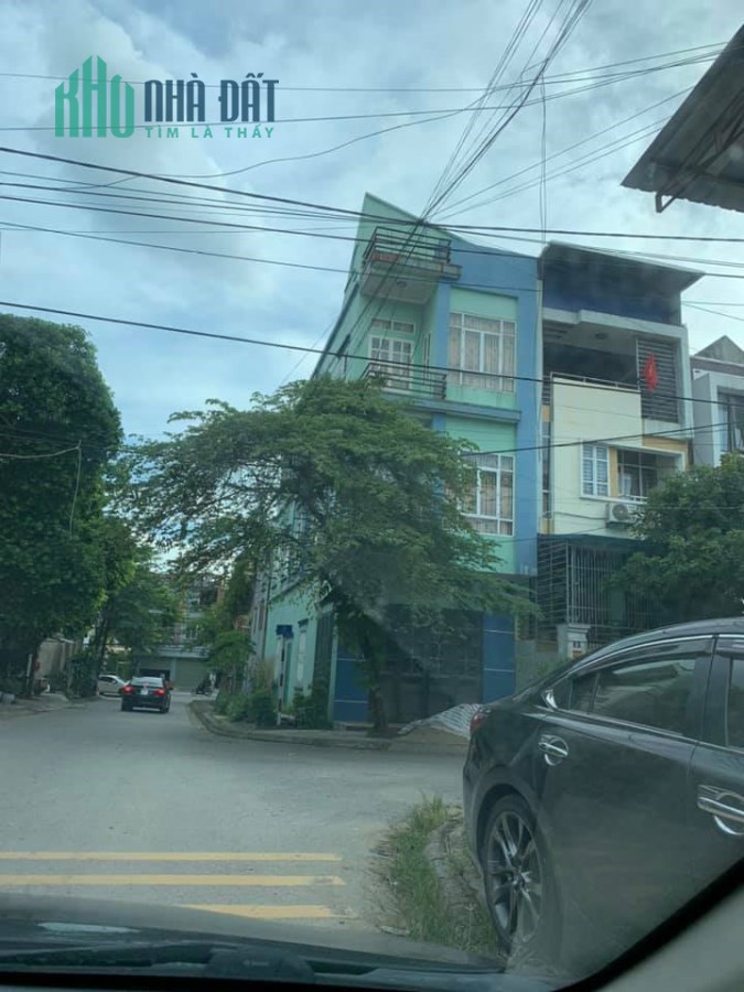 Bán nhà 3,5 tầng 2 mặt tiền tiền, lô 2 đường Phùng Chí kiên