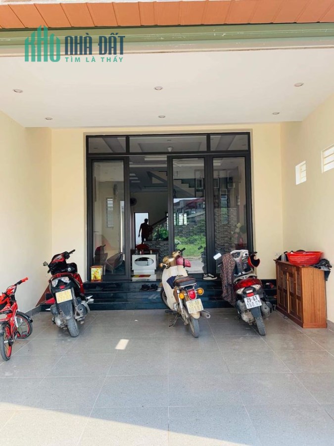 Bán nhà gần đường Việt Bắc giáp với Nông Lâm