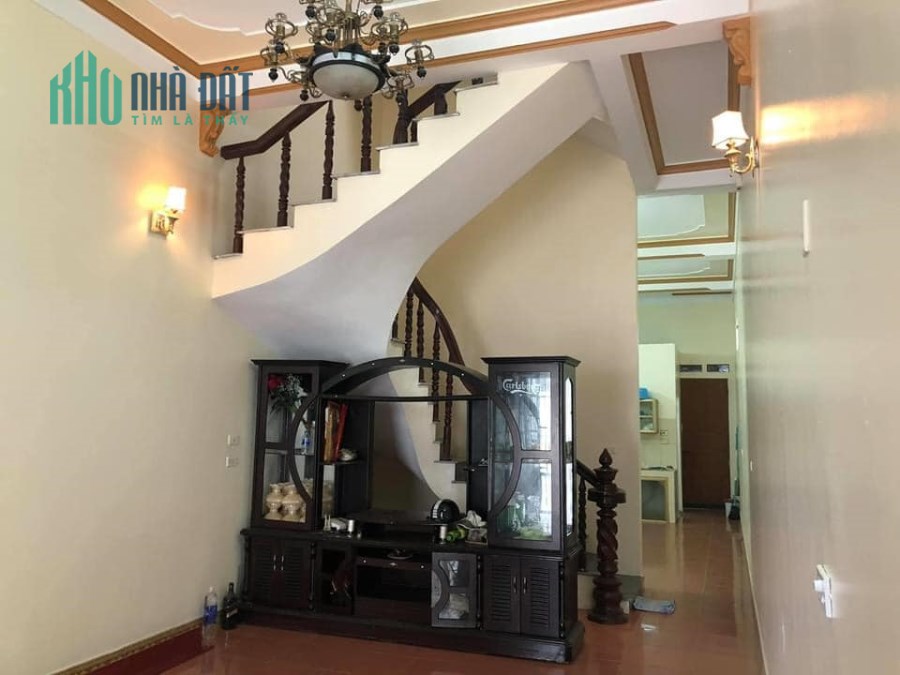 NHÀ 2,5 TẦNG CÁCH VIỆN LAO 150m ĐẦY ĐỦ CÔNG NĂNG BẬT ĐIỆN LÀ Ở