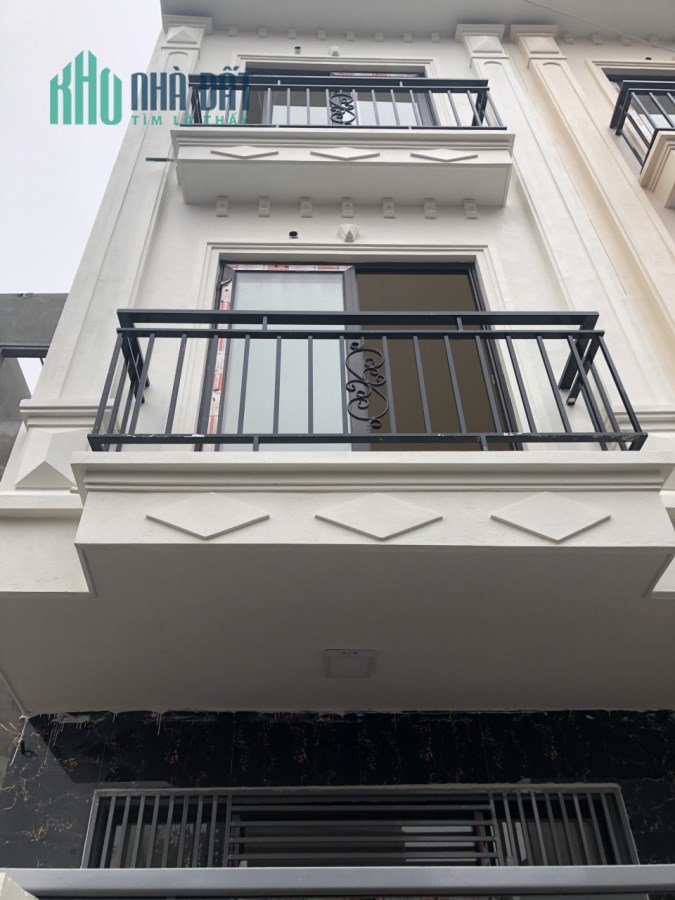 Bán nhà 4 tầng hoàn thiện khu vực Đại Mỗ, giá 2tỷ420