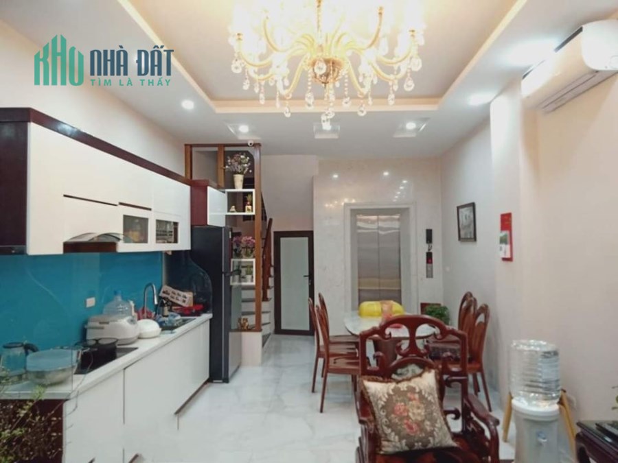 VỊ TRÍ ĐẮC ĐỊA NHẤT TRUNG TÂM QUẬN BA ĐÌNH, 100m2x10T, MT10m, KINH DOANH KHỦNG, OTO TRÁNH