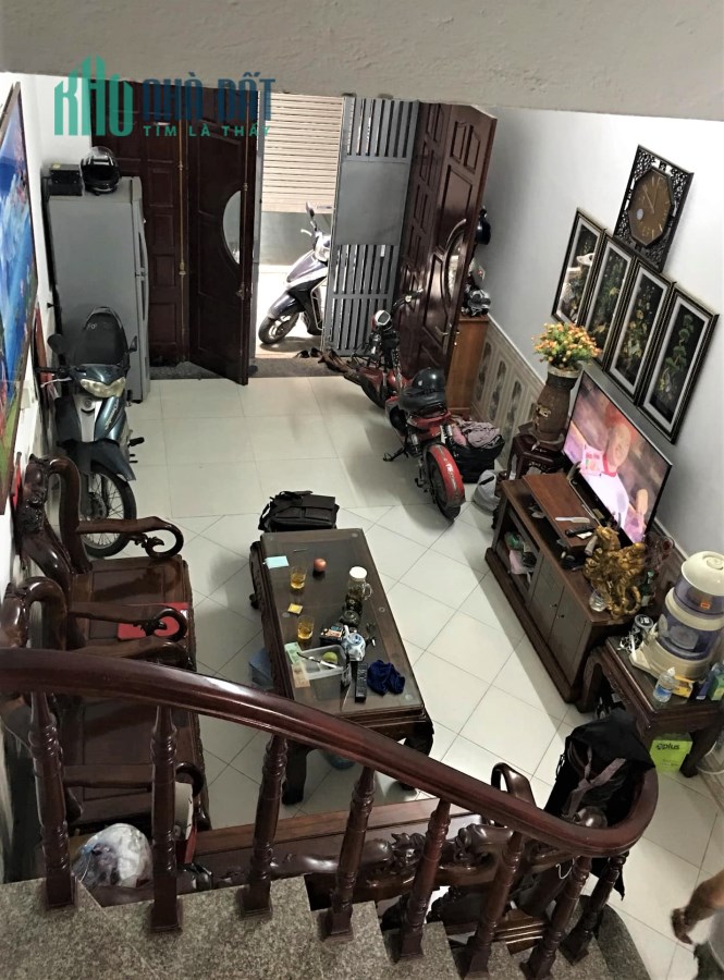 Bán nhà mặt ngõ 236 Khương Đình, Thanh Xuân, HN. DT 45m2x5T; giá 3,3 tỷ