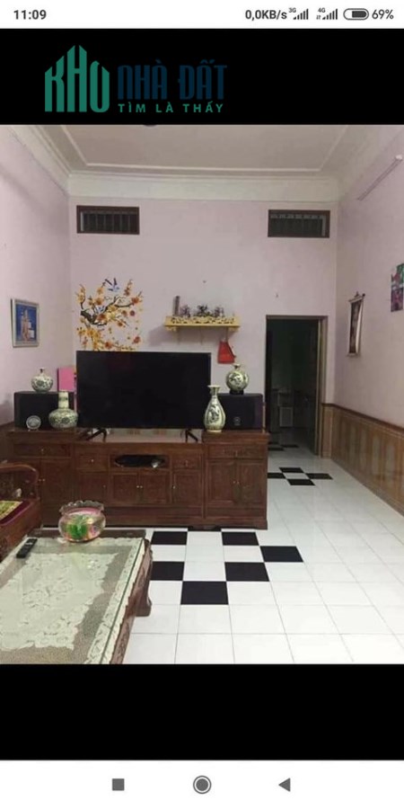 Chính chủ gửi bán căn nhà lô Góc trong ngõ phố Nguyễn Đình Chiểu P. Ngọc Châu.