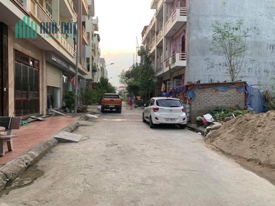 cần bán lô đất mặt phố Hoàng Văn Thái Tp Hải Dương