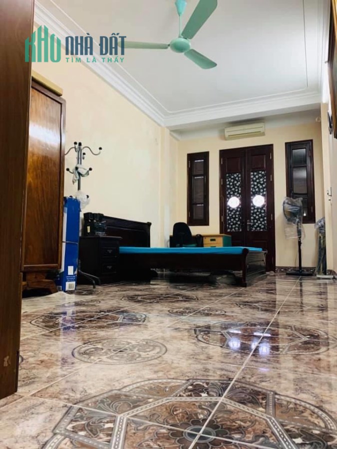 Bán Gấp MP Mai Anh Tuấn, Nhà 5 Tầng, Giá 11.9 tỷ .