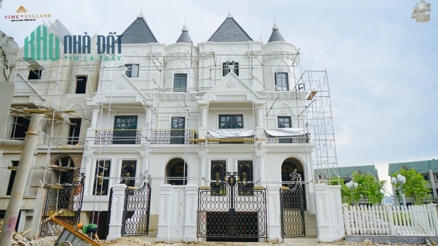 Bán biệt thự góc xịn đường hơn 20m ngay đường Võ Chí Công khu đô thị Ciputra giá 297tr/m2