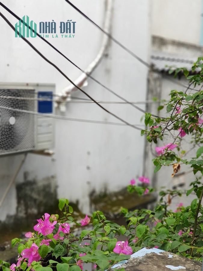 Bán gấp nhà Phan Tây Hồ, phường 7, Q.Phú Nhuận