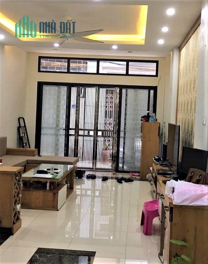 Bán nhà gara ô tô ngõ 20 Kim Giang, Thanh Xuân, HN. DT 68m2*5T; giá 5,5 tỷ