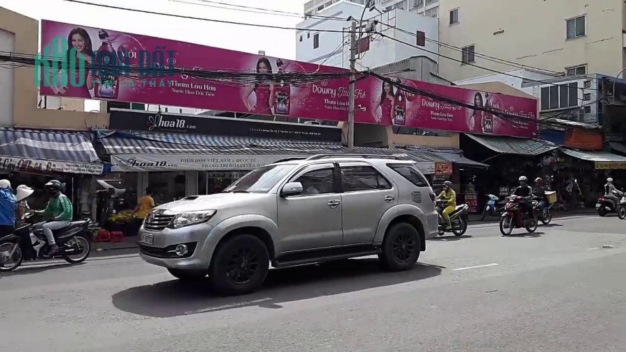 BÁ𝐍 𝐍𝐇À MT đường số ,Ngay chợ Tân Mỹ, Quận 7