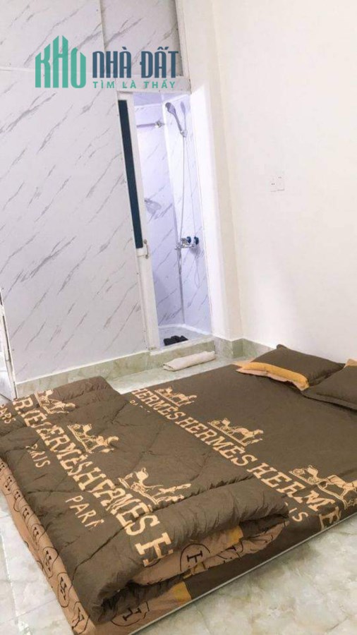CHỦ CẦN BÁN GẤP NHÀ HOÀNG HOA THÁM -BA ĐÌNH- 30 M- 5 TẦNG-GIÁ 2,35 TỶ.