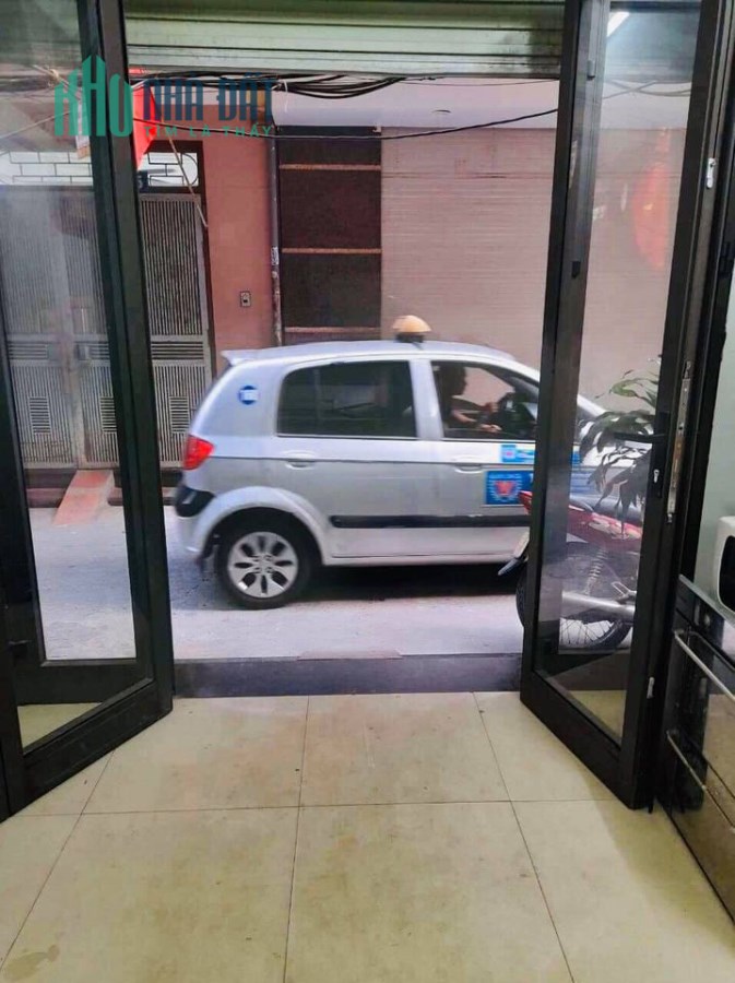 Bán nhà Xã Đàn, ô tô đỗ cửa, 7 tầng thang máy, kinh doanh, 38m2x7t, giá 6,9 tỷ