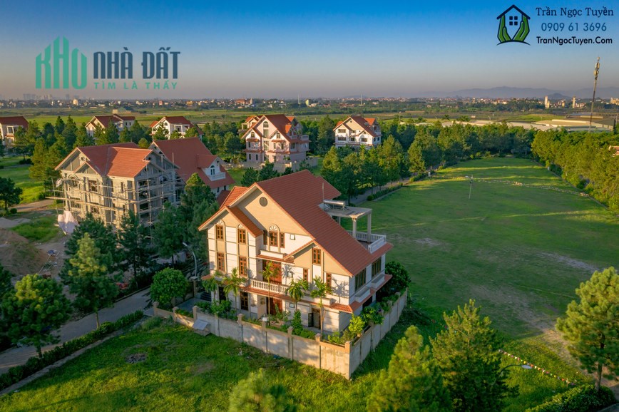 Bán 2 lô biệt thự 200m2 và 230m2 The Phoenix gần Vin Đan Phượng