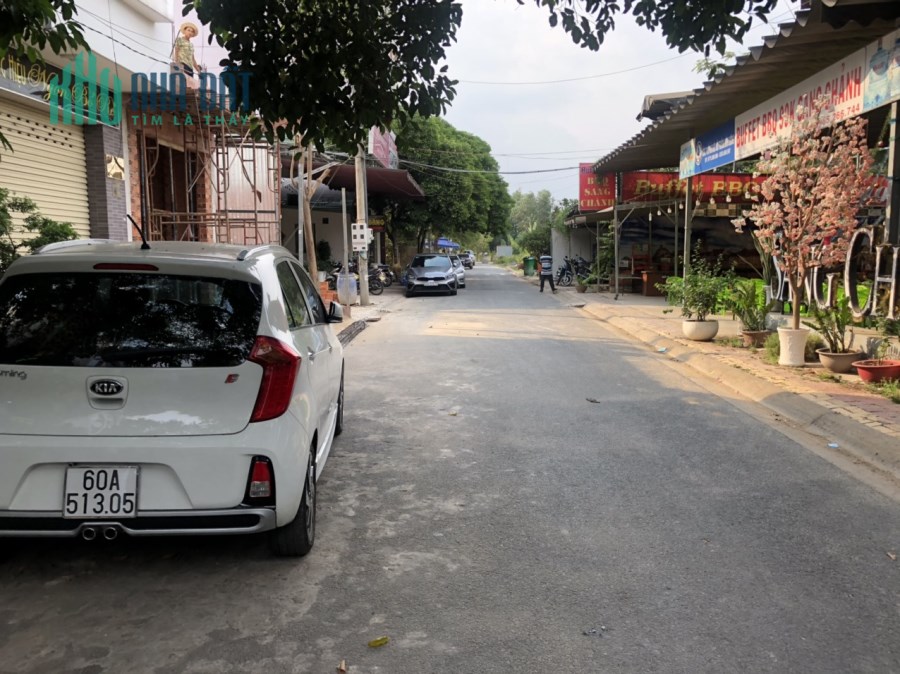 Nhà mặt tiền đường D11, khu D2D, phường Thống Nhất, Biên Hòa bán