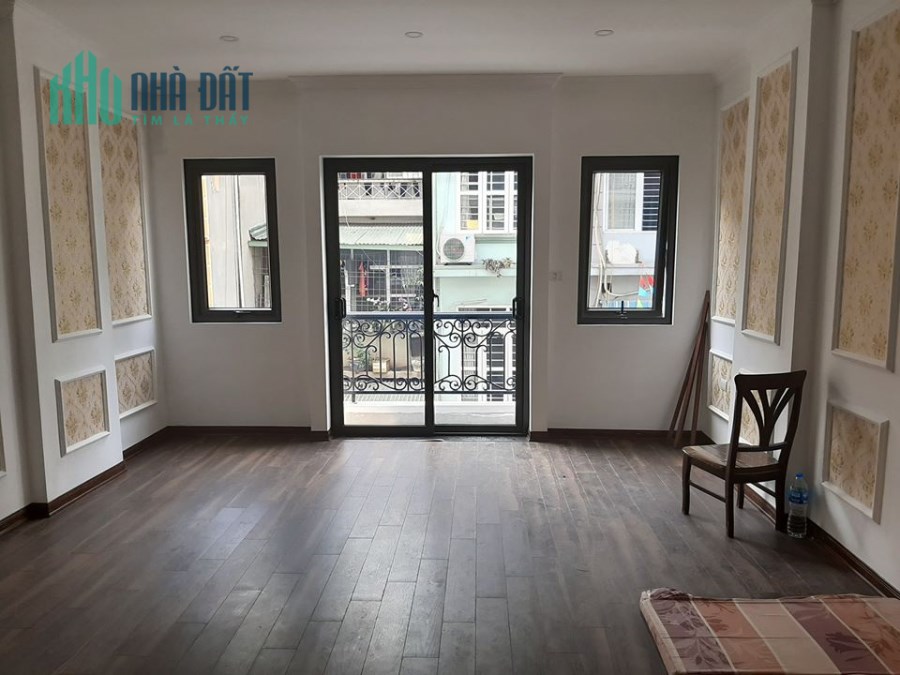 Bán nhà riêng 495 Nguyễn Trãi, Thanh Xuân, 48m2 x 6T, mt 4,5m, Gara,thang máy, chỉ 10 tỷ