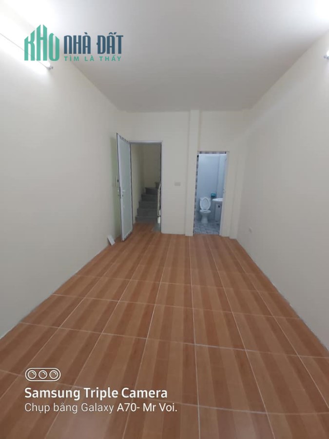 BÁN NHÀ PHỐ TÂN MAI KINH DOANH, Ở ĐƯỜNG RỘNG 5M 4T 2,3 TỶ ( LH: 0915298852)