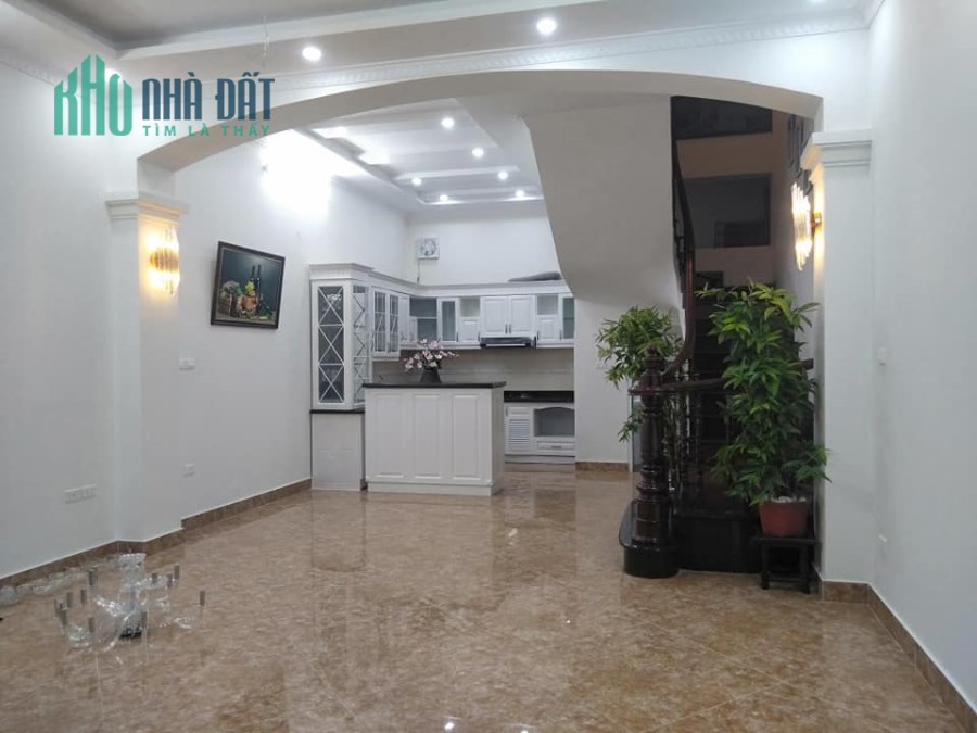 Bán nhà phố Hoàng Mai, kinh doanh ở, 5T x 80m đẹp, ô tô đậu 8,4 tỷ