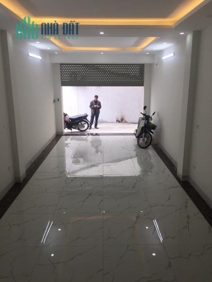 Bán nhà riêng phố Nguyễn Khang, 51m2 x 7T thang máy, tiện làm VP, cho thuê, chỉ 10 tỷ