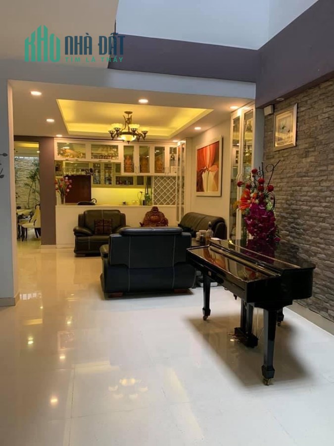 Quận 7 - Bán nhà mặt tiền 23 tỷ đường Nguyễn Thị Thập, Phường Tân Phong, Quận 7
