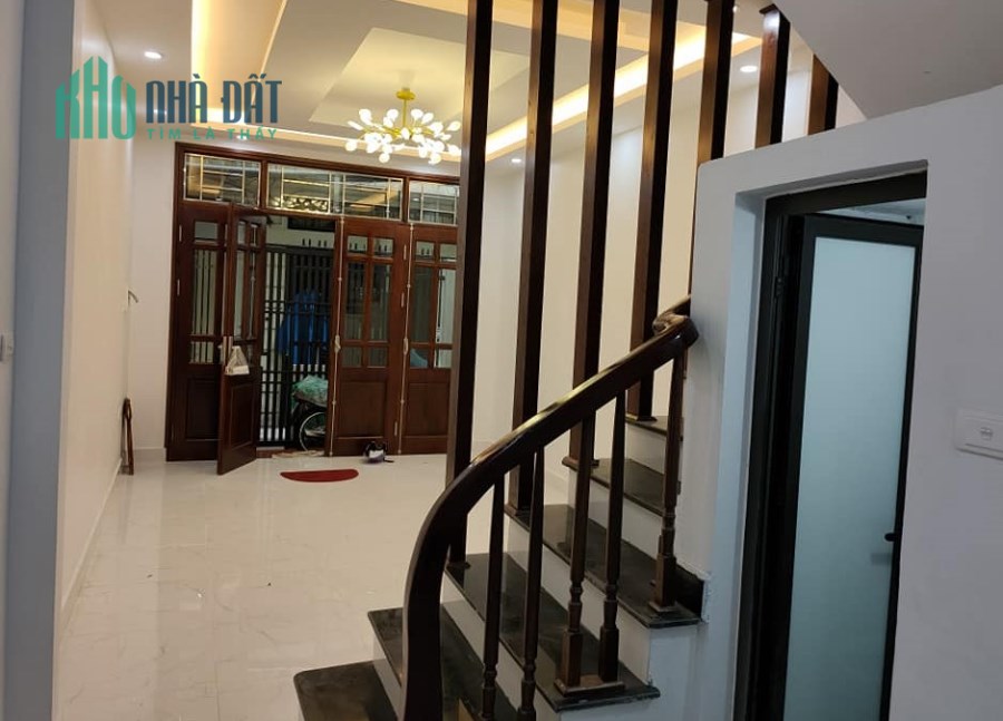 Viên ngọc Tân Mai, Hoàng Mai, HN. DT 58m2*3T; giá 3,85tỷ