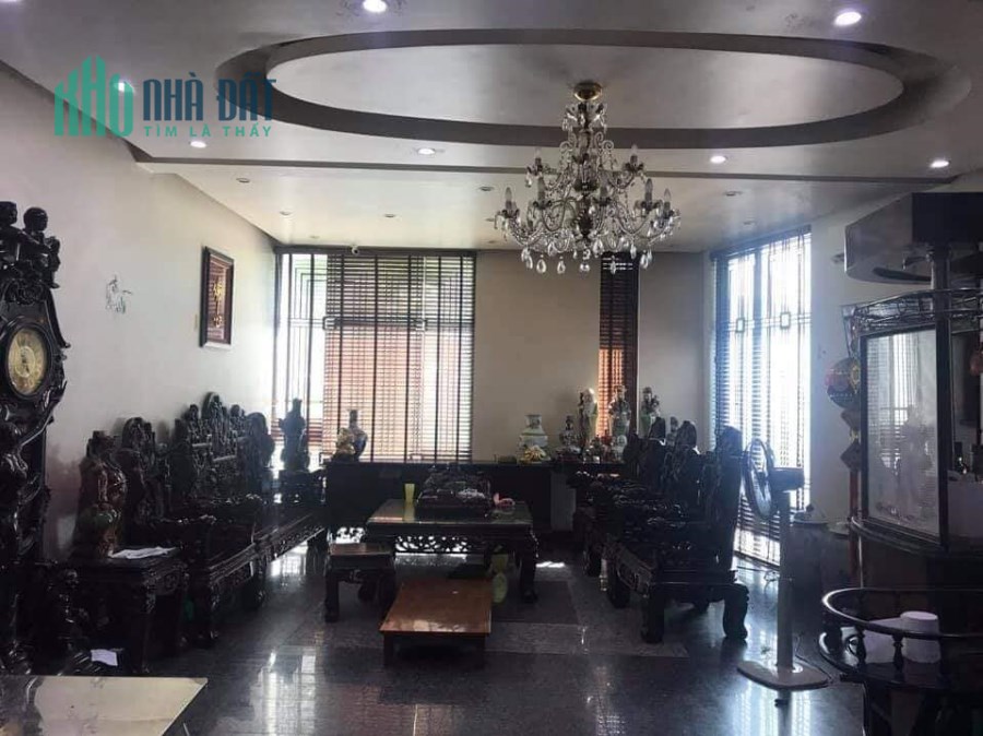 VỊ TRÍ 1 0 2 NGÔ GIA TỰ, GÓC 2 PHỐ, KD, MT15M, 6T, 17.9 TỶ, Ở LUÔN.