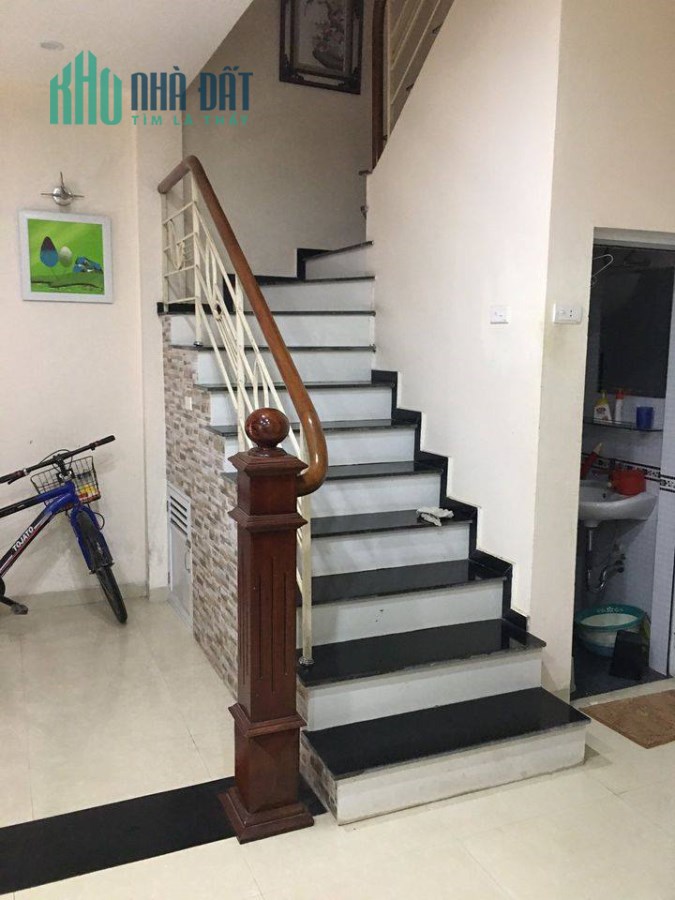 Nhà đẹp tự thiết kế tại Nam Từ liêm 30m-5tang nhà mới đẹp.
