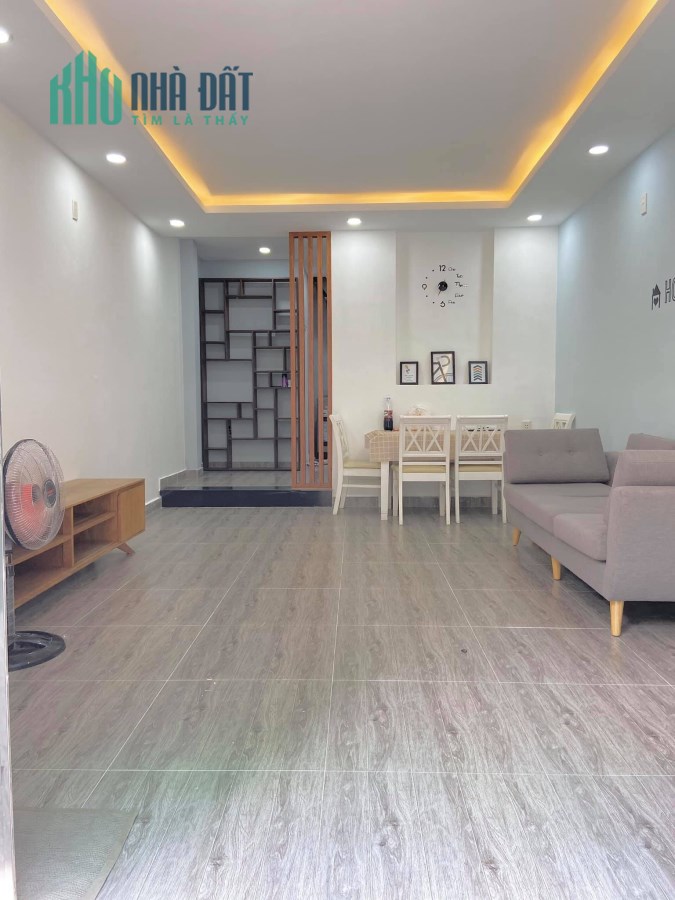 Bán nhà 2 mặt tiền HXH  Hoàng Sa, Q Tân Bình, 49m2 giá chỉ 5 tỷ 450