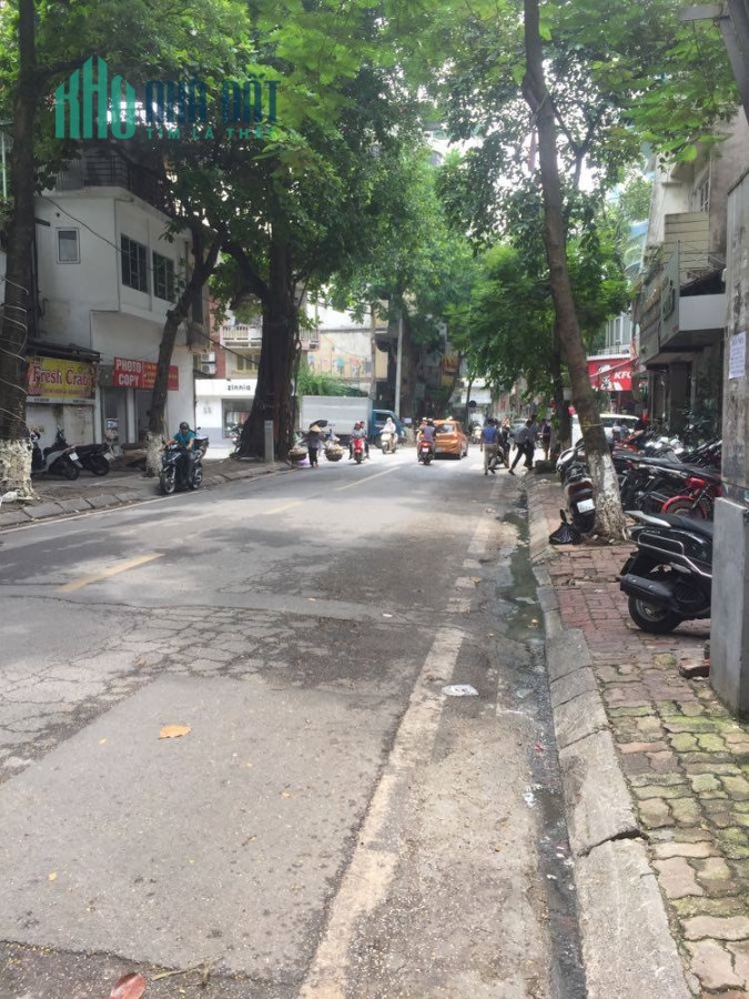 Cho thuê nhà mặt phố Hàng Bún, Ba Đình, 360m2, mt 10m, chỉ 80 triệu