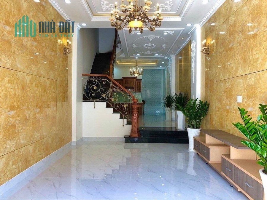Nhà QUẬN 3, diện tích 5 x14m, gần MẶT TIỀN, giá 9 tỉ - 0908467900
