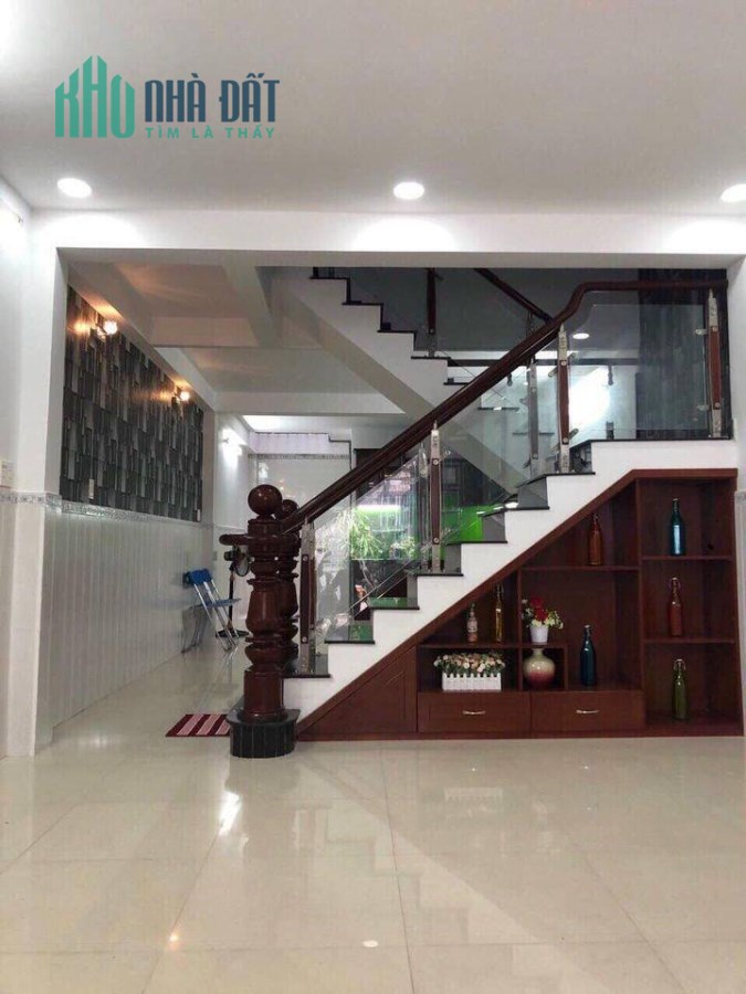 Mặt tiền bề thế HXH Cách Mạng Tháng 8, Tân Bình 52m 2 giá chỉ 5 tỷ 5
