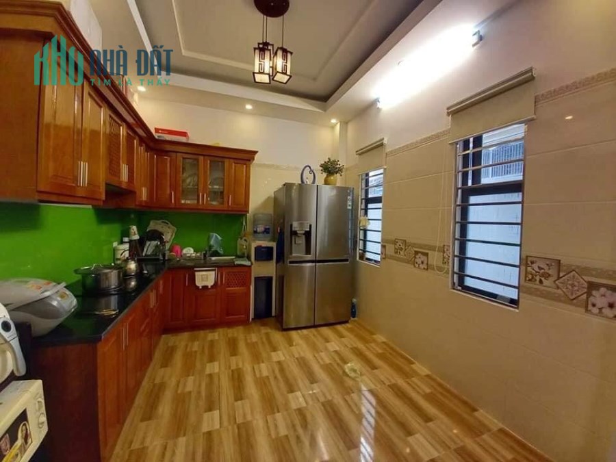 Chỉ với hơn 3 tỷ có ngay SIÊU PHẨM Hai Bà Trưng mặt tiền 4,5m, diện tích 55m2