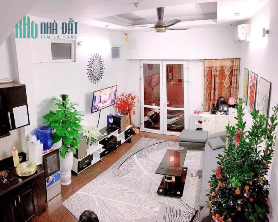 Bán Nhà Phố Khâm Thiên, 38m2, 4 Tầng, MT 4m, Giá Chỉ 2.85 tỷ.