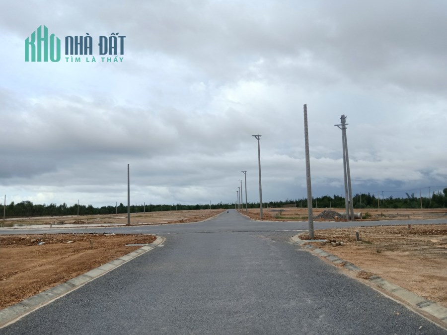 Đô thị ven biển - trục thông thẳng bãi tắm du lịch Dinh Mười III
