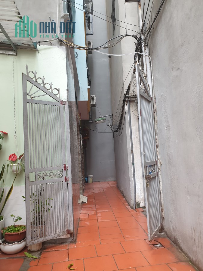 BÁN CỰC GẤP NHÀ TRONG NGÕ PHỐ ĐÀO TẤN, 51M2, GIÁ 3,8 TỶ.