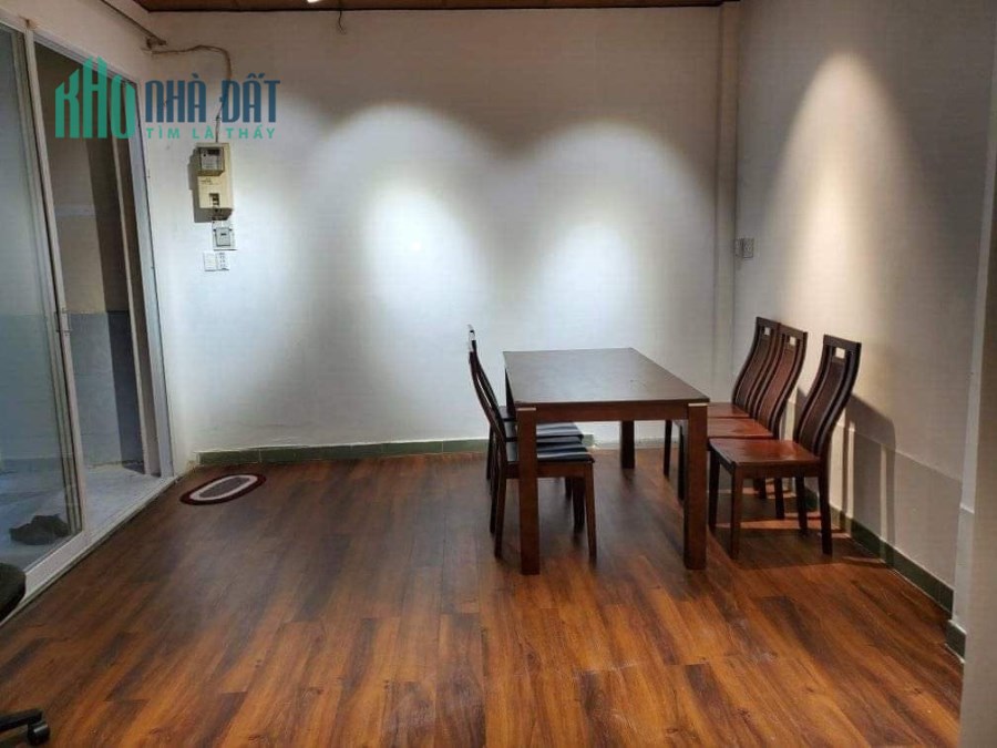 Quận 10 - Bán nhà 4.3 tỷ Cách Mạng Tháng 8, Phường 12, Quận 10, 4 tầng, xe hơi vô tận nhà.