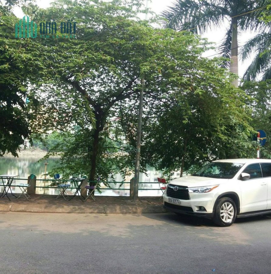 Bán nhà Ngọc Lâm,kinh doanh ,3 mặt thoáng,ô tô đỗ cửa,65m,4 tầng,5.7 tỷ.Lh:0989126619.