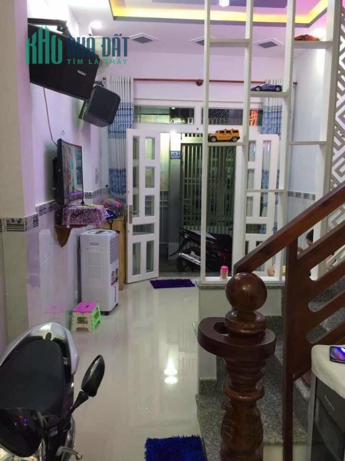 Bán nhà 922 /_ Cách Mạng Tháng 8, Tân Bình, 4 tầng chỉ 6 tỷ 3