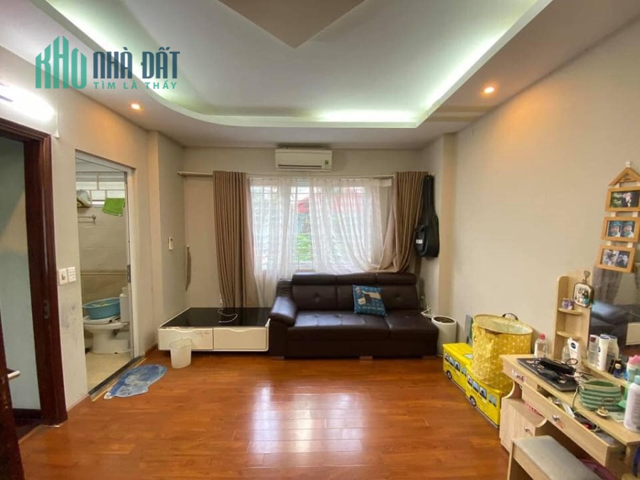 Khu Víp Văn Phòng, Ô Tô, KD 2Thoáng Duy Tân-Cầu Giấy 65m 5Tầng 8.8 tỷ