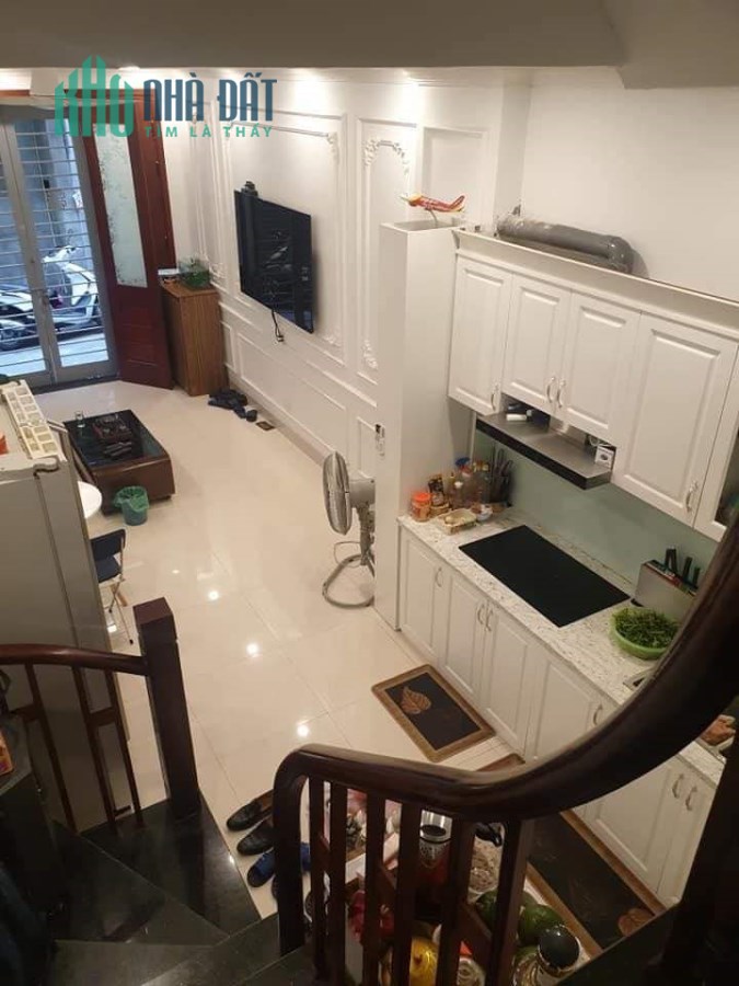 Bán nhà phố Nguyễn Sơn, Long Biên, 4 tầng, Giá chỉ nhỉnh 3.x tỷ.