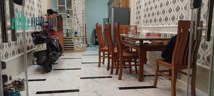 Ngõ ô tô 7 chỗ, Kinh Doanh, Giải phóng, 34m, 5 tầng, 3.5 tỷ.