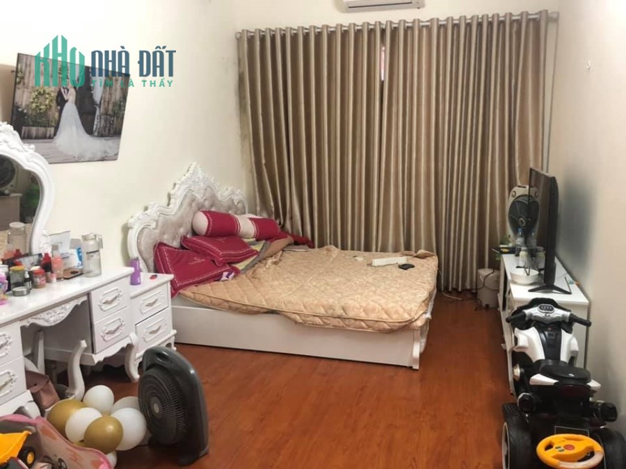 Chỉ 82tr/m2. Nhà Cạnh Royal City, Nguyễn Trãi, 4 Tầng, 0378671294