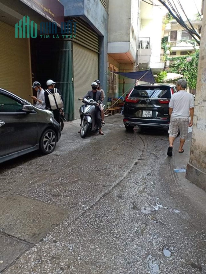 Bán đất phố Nguyễn Cao Luyện,52m,giá 2,25 tỷ.Lh:0989126619.