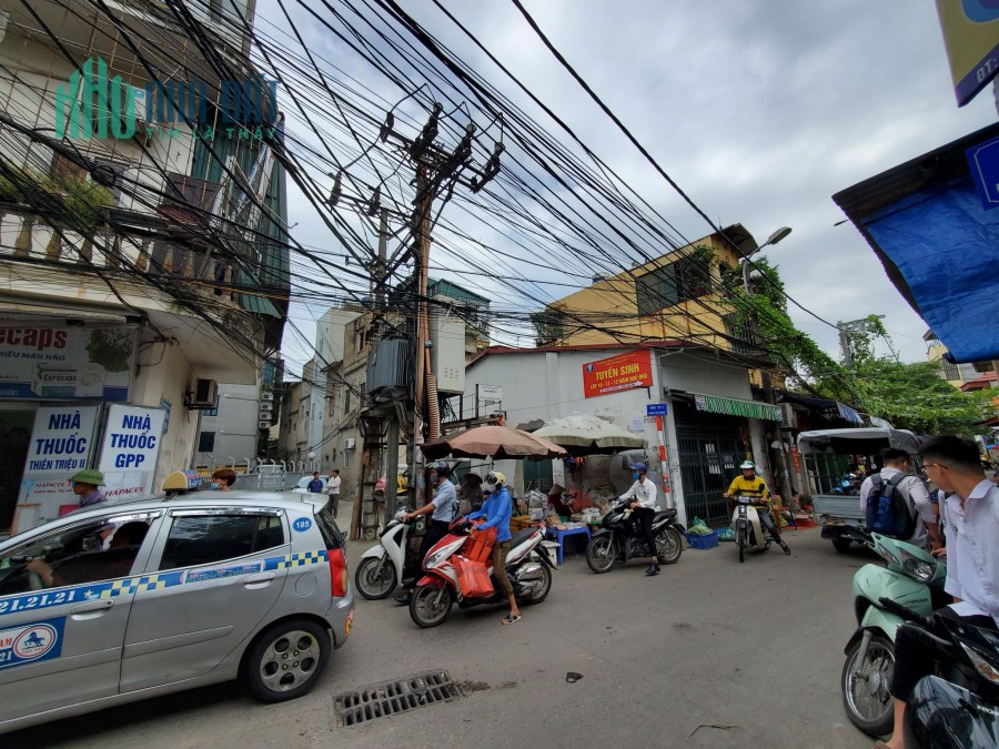Siêu Phẩm nhà mặt ngõ ô tô tránh, Kinh Doanh, Giải phóng, 40m, C4, 3.2 tỷ.