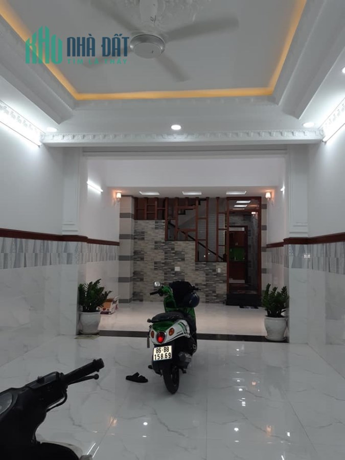 Chủ ngộp ngân hàng bán gấp 5 tấm 52m2  hẻm oto Trần Hữu Trang chỉ 5 tỷ 7
